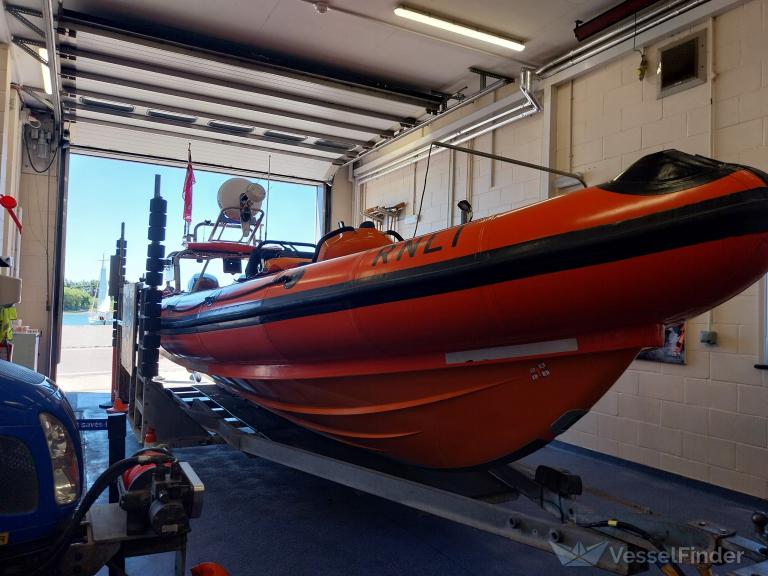 RNLI LIFEBOAT D-902 photo