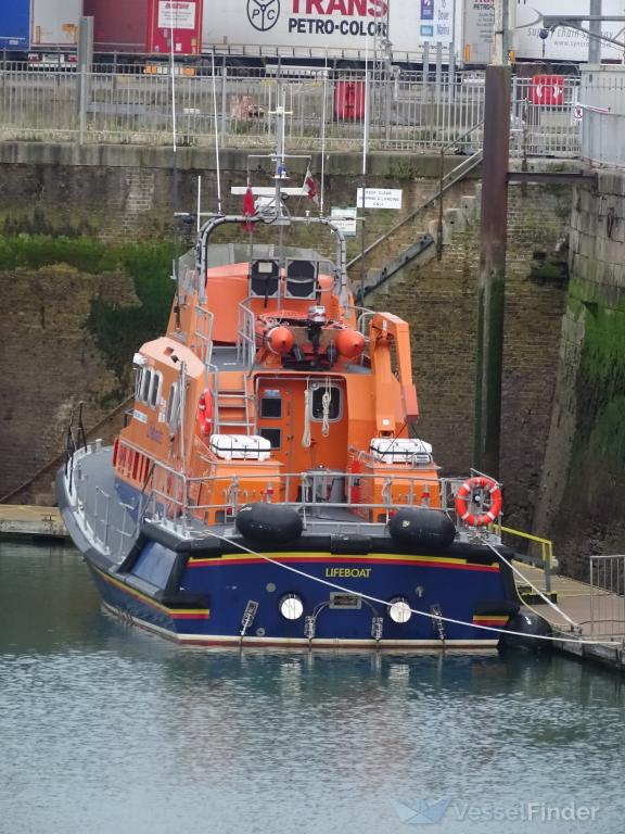 RNLI LIFEBOAT 17-38 photo
