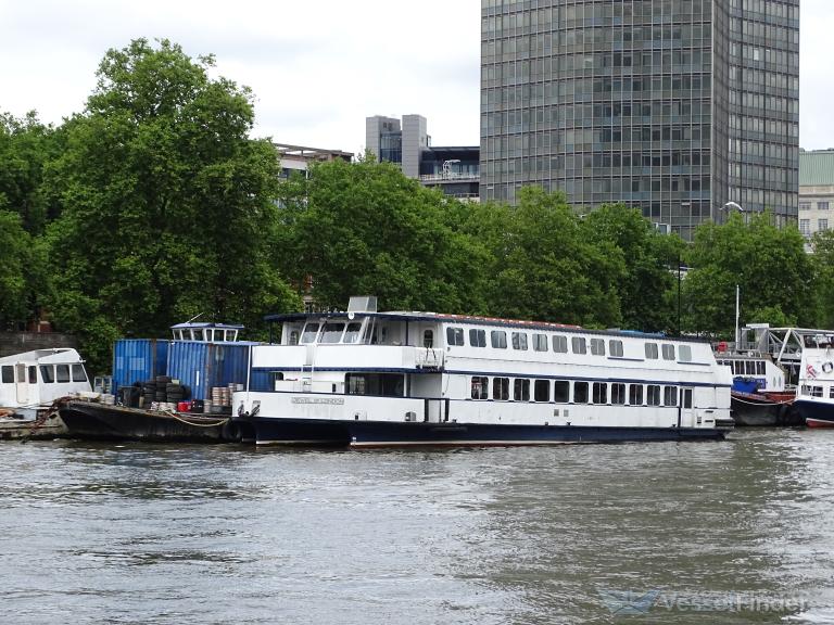 JEWEL OF LONDON photo