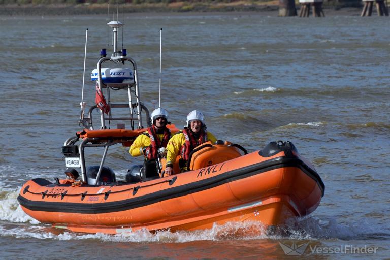 RNLI LIFEBOAT B-827, SAR - Details And Current Position - MMSI ...