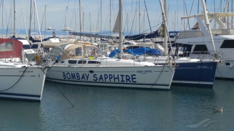 BOMBAY SAPPHIRE photo