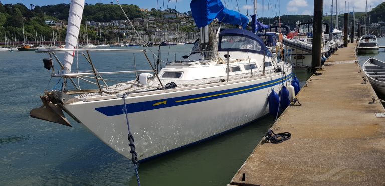 GLASS SLIPPER 2 photo