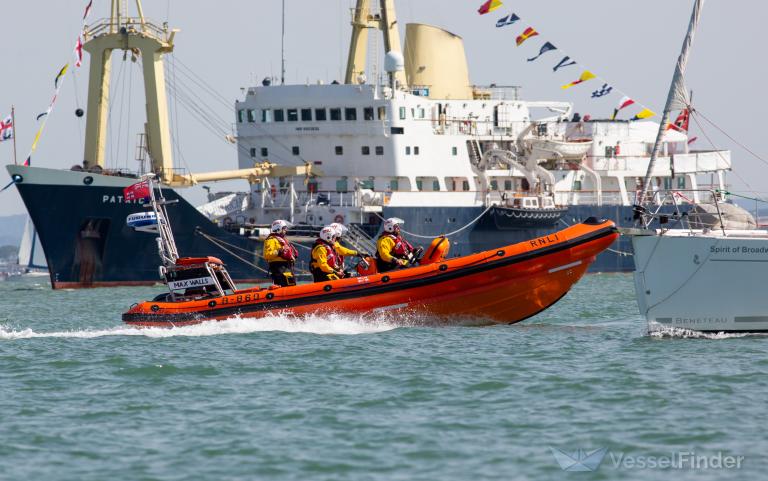 RNLI LIFEBOAT B860