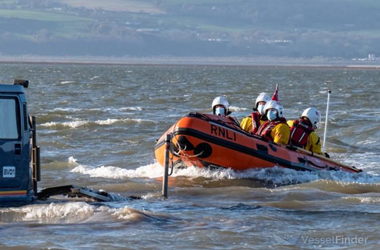 RNLI LIFEBOAT D-751 photo