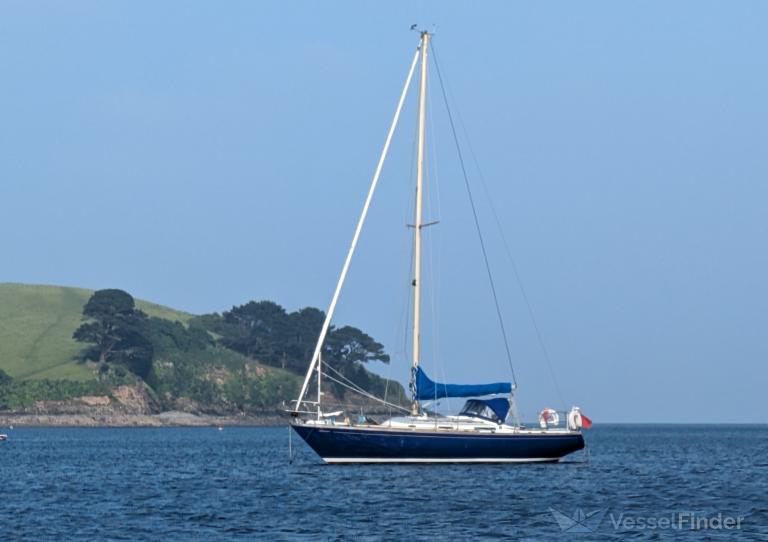 CODA, Sailing vessel - Details and current position - MMSI 235097405 ...