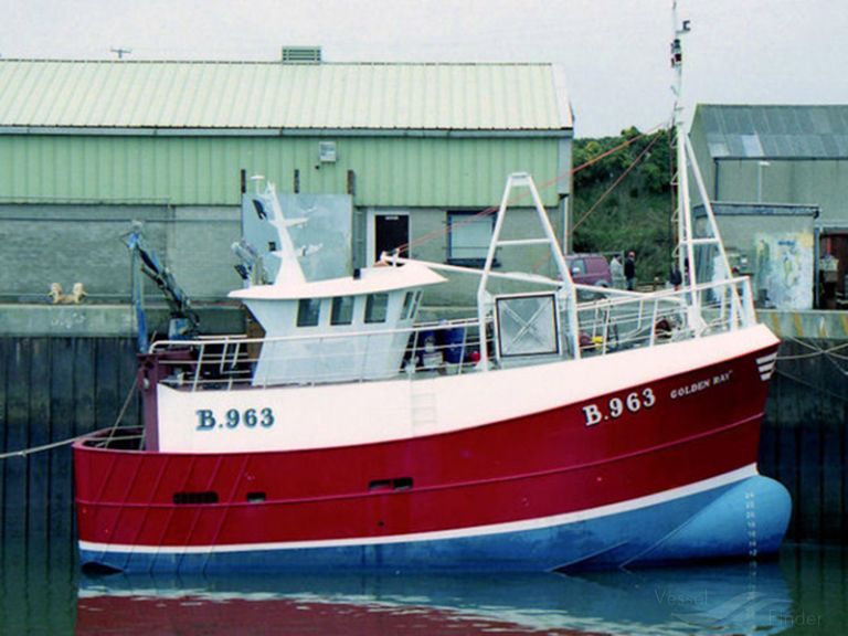 GOLDEN RAY, Fishing vessel Details and current position MMSI