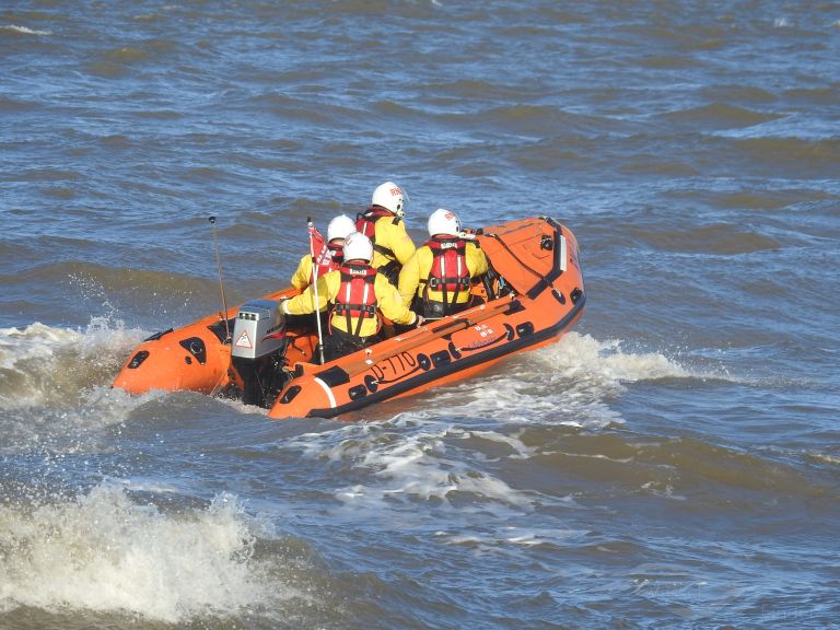 RNLI LIFEBOAT D-770 photo