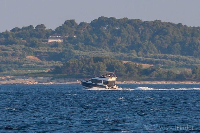 NORTHERN BREEZE photo