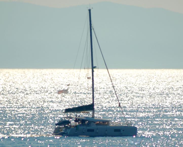 SAILING BREEZE photo
