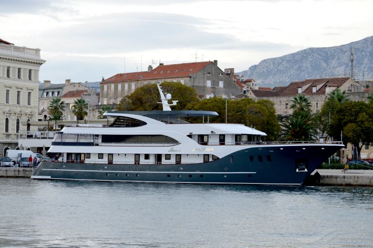 SOLARIS, Passenger ship - Details and current position - MMSI 238468740 ...