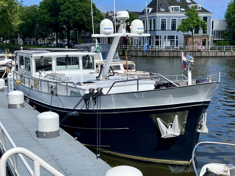 ship photo