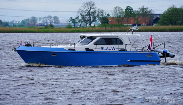 BLAUW photo