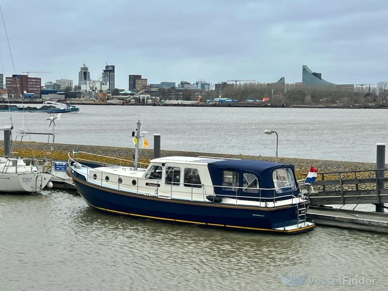 ship photo
