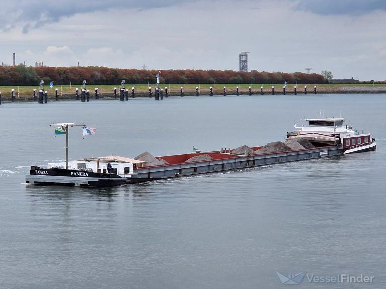 ship photo