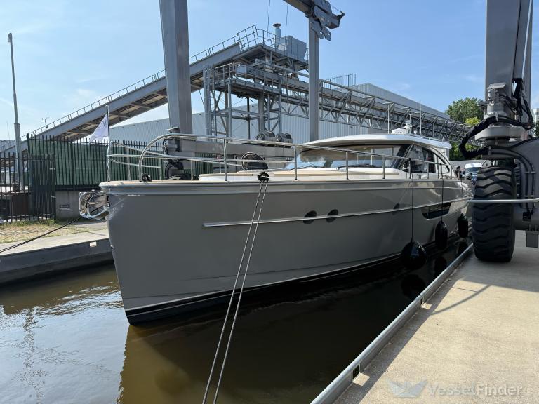 ship photo