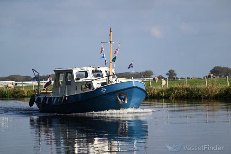 ship photo