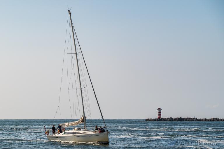 ship photo