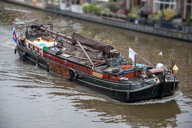 VROUWE TEUNTJE photo