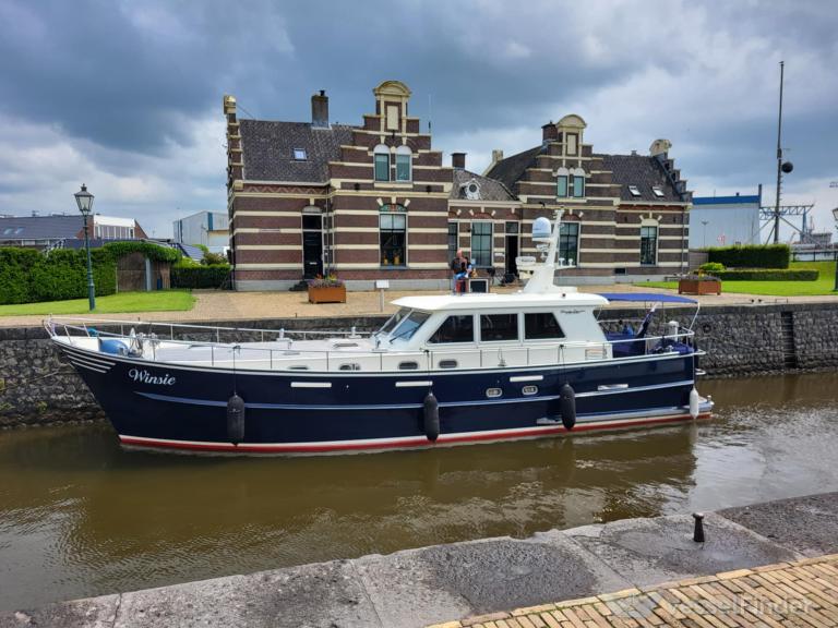 ship photo