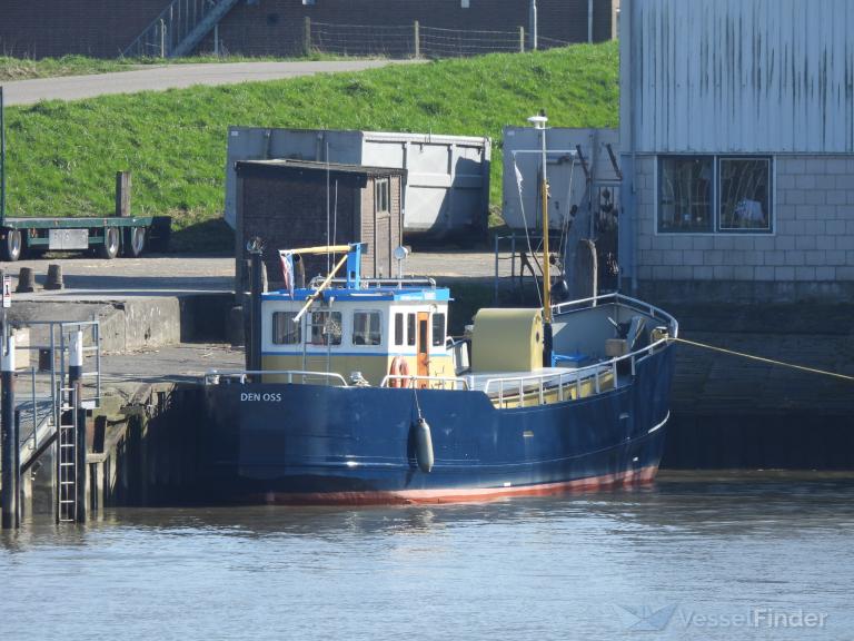 ship photo