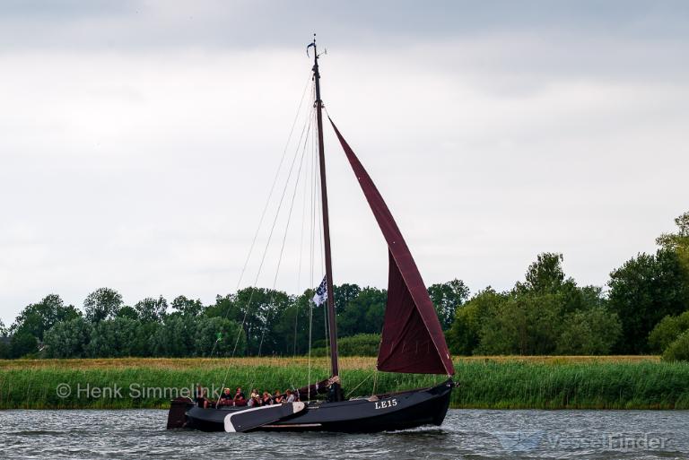 ship photo
