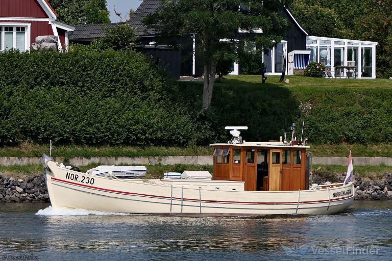 ship photo