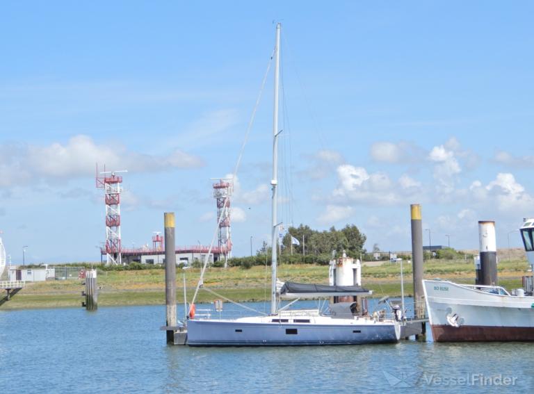 ship photo