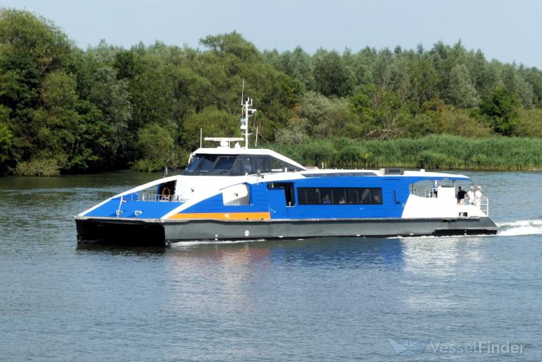 ship photo