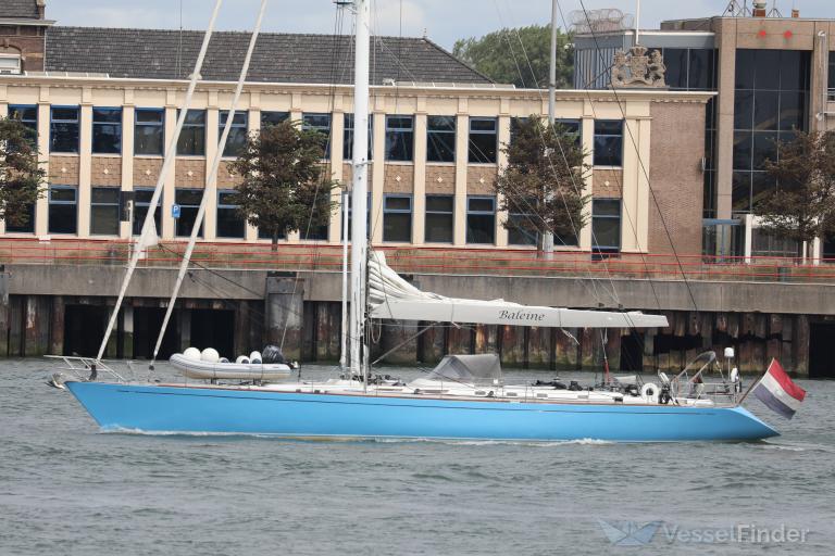 ship photo