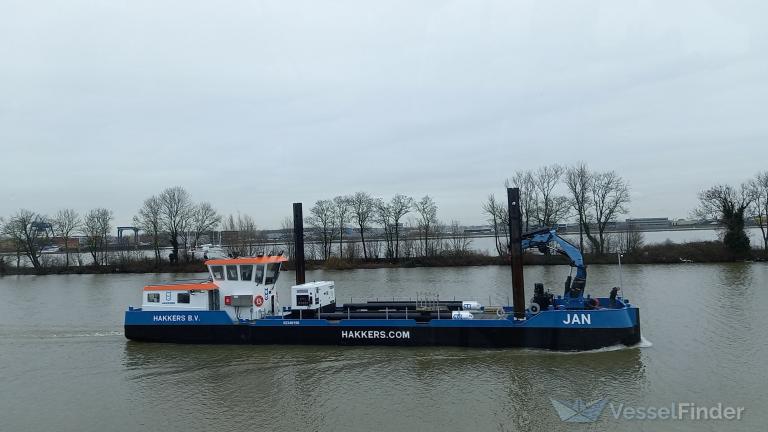 ship photo