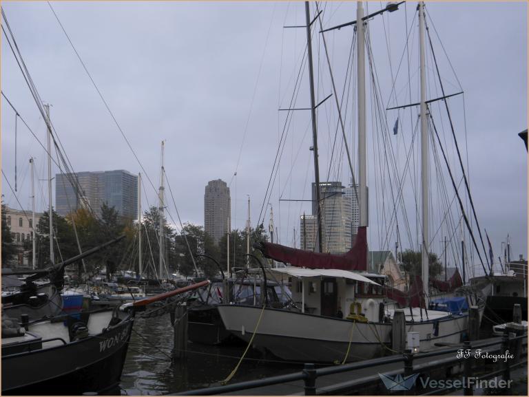 ship photo