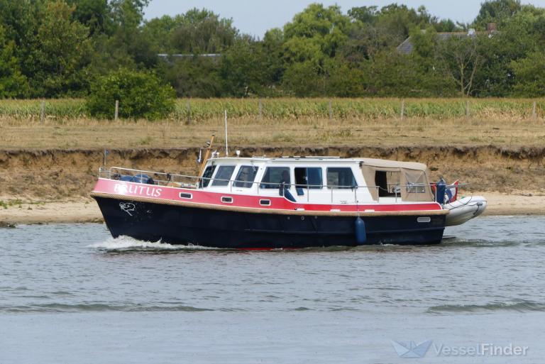 ship photo