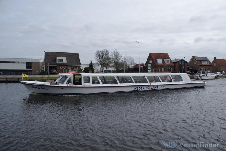 ship photo