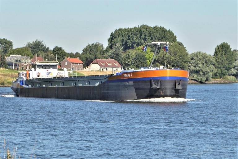 ZAGRI 1, Cargo ship - Details and current position - MMSI 244060306 ...