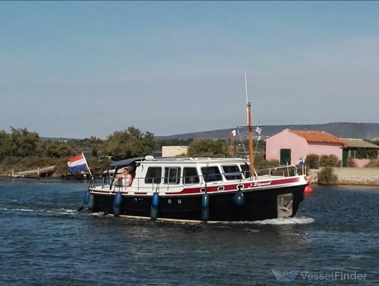 T ZEEPAERD photo