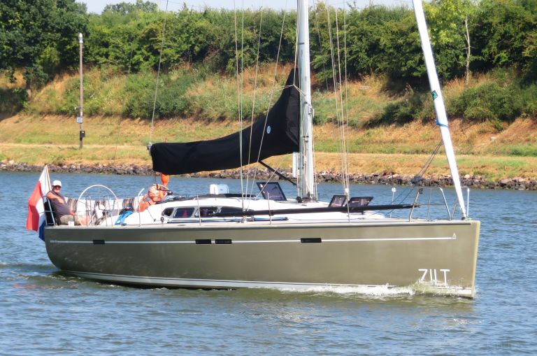 ZILT, Sailing vessel - Details and current position - MMSI 244070595 ...