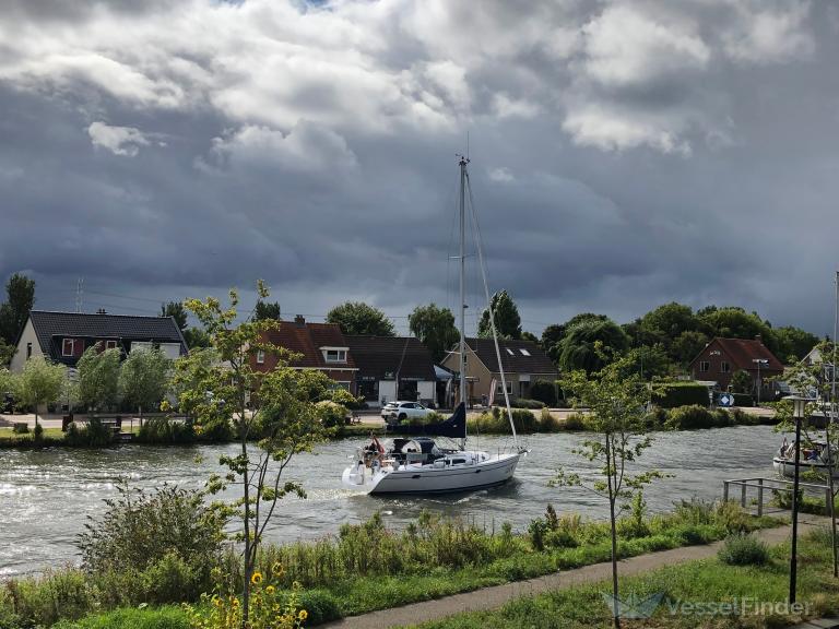 THE NAKED GROUSE photo