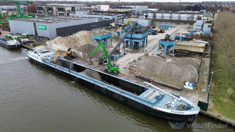 ship photo