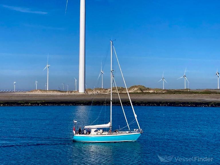 ship photo
