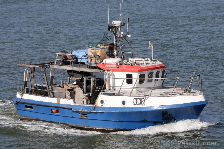 KW2 ASTRID, Fishing vessel - Details and current position - MMSI ...