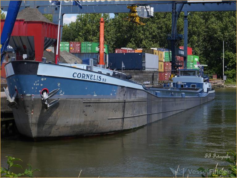 ship photo