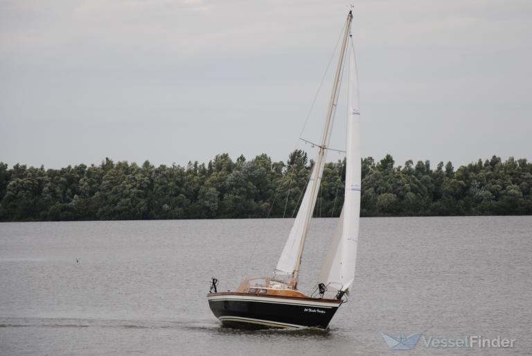 24 FLINKE VOETJES, Sailing vessel - Details and current position - MMSI ...