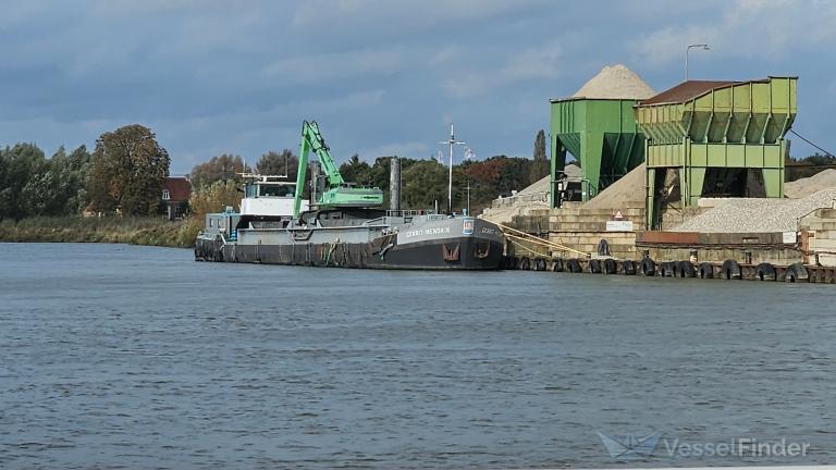 ship photo