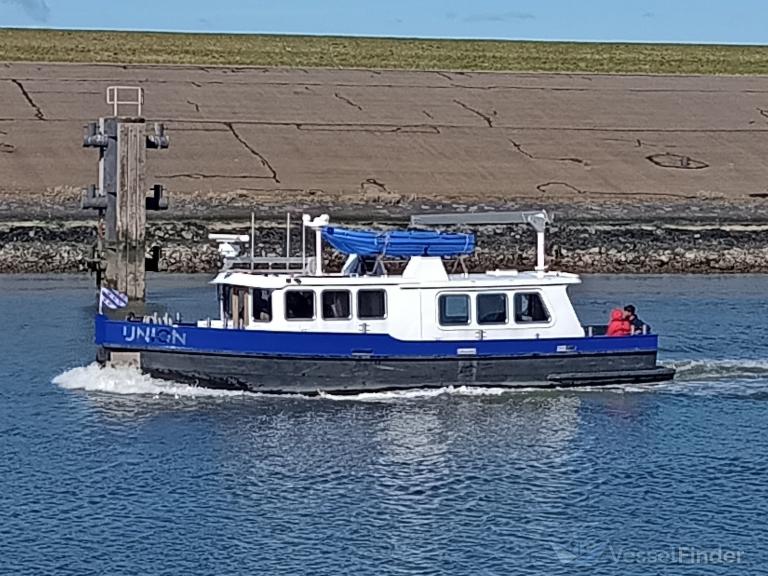 ship photo