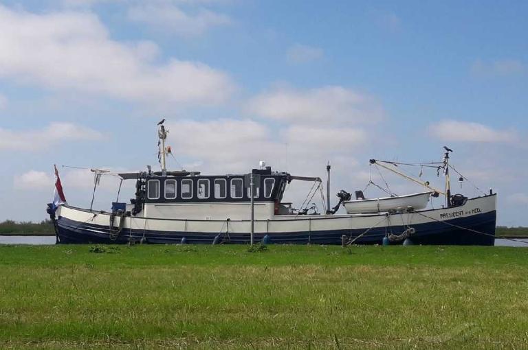 PRESIDENT VAN HEEL photo