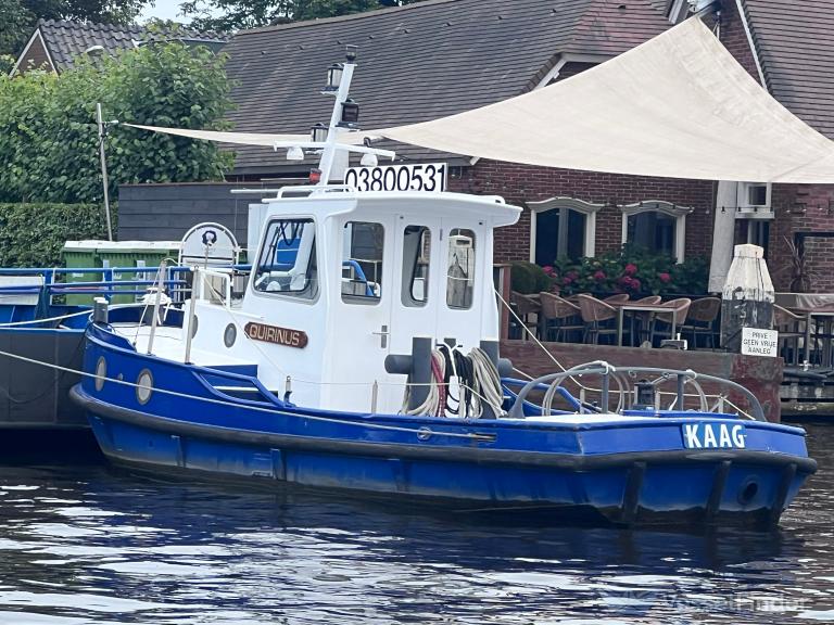 ship photo