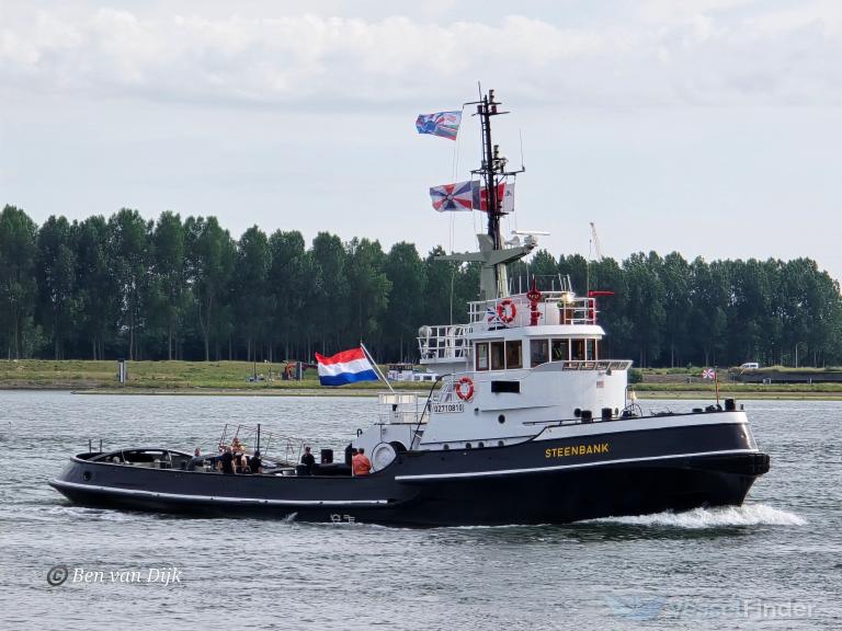 ship photo