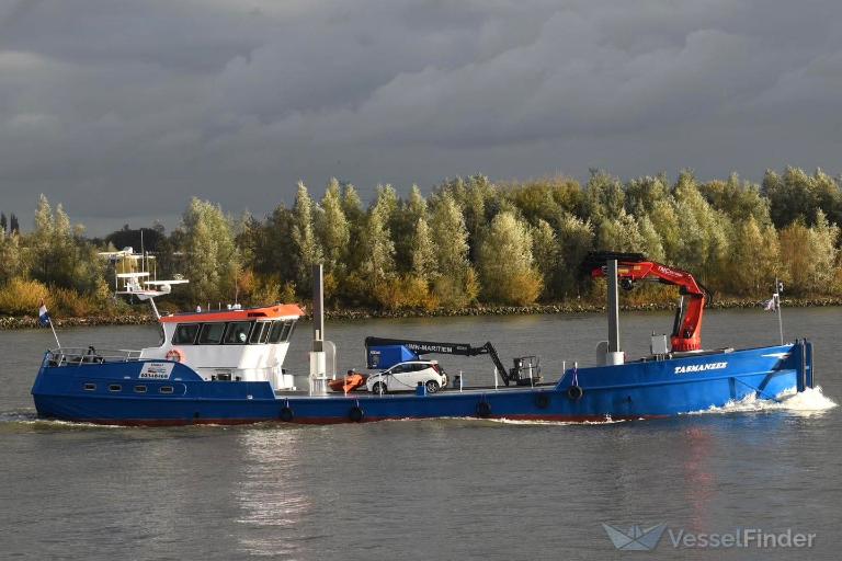 ship photo