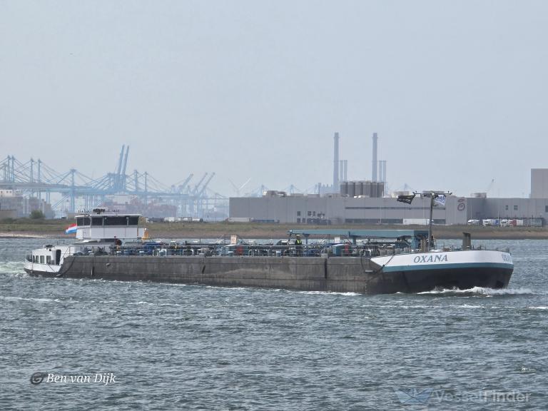 ship photo