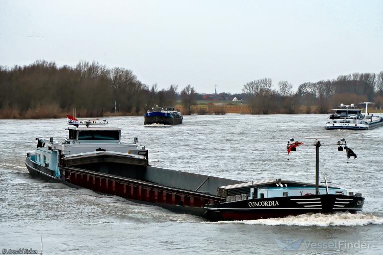 ship photo